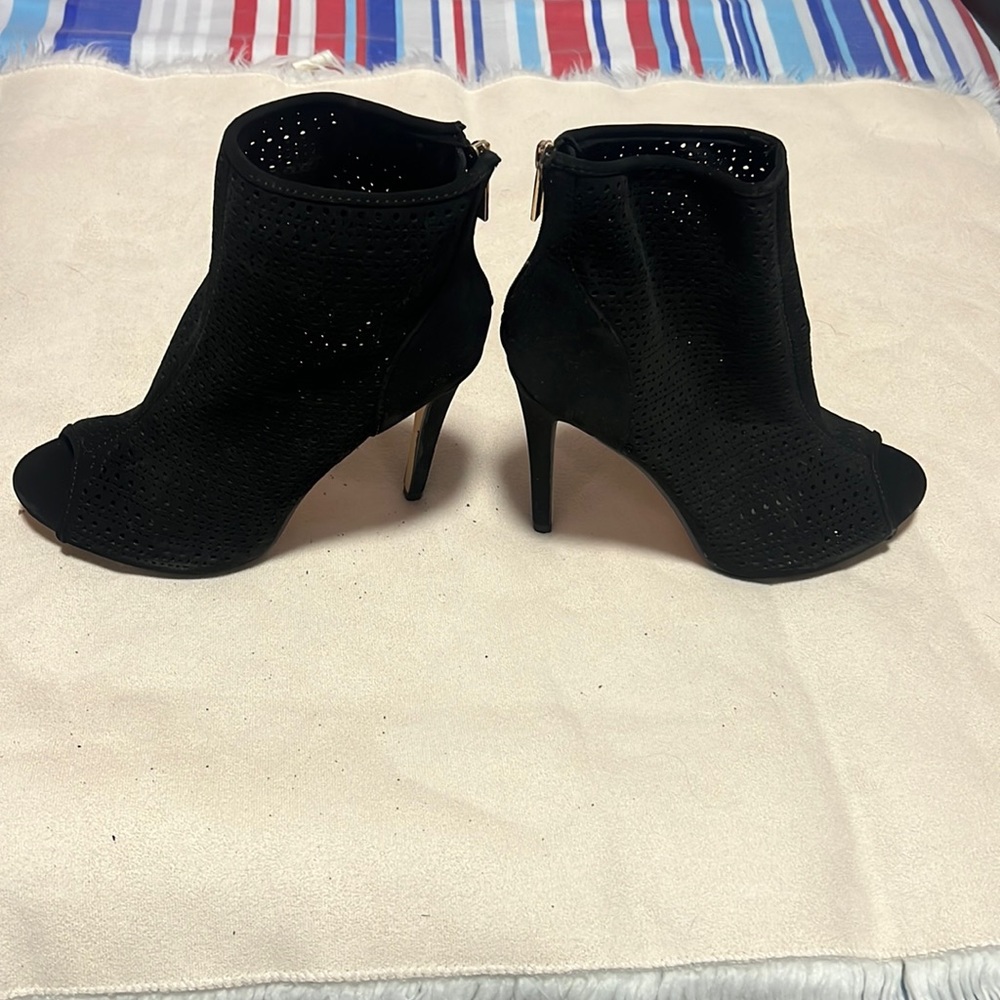 Rouge shoes size 7 1/2